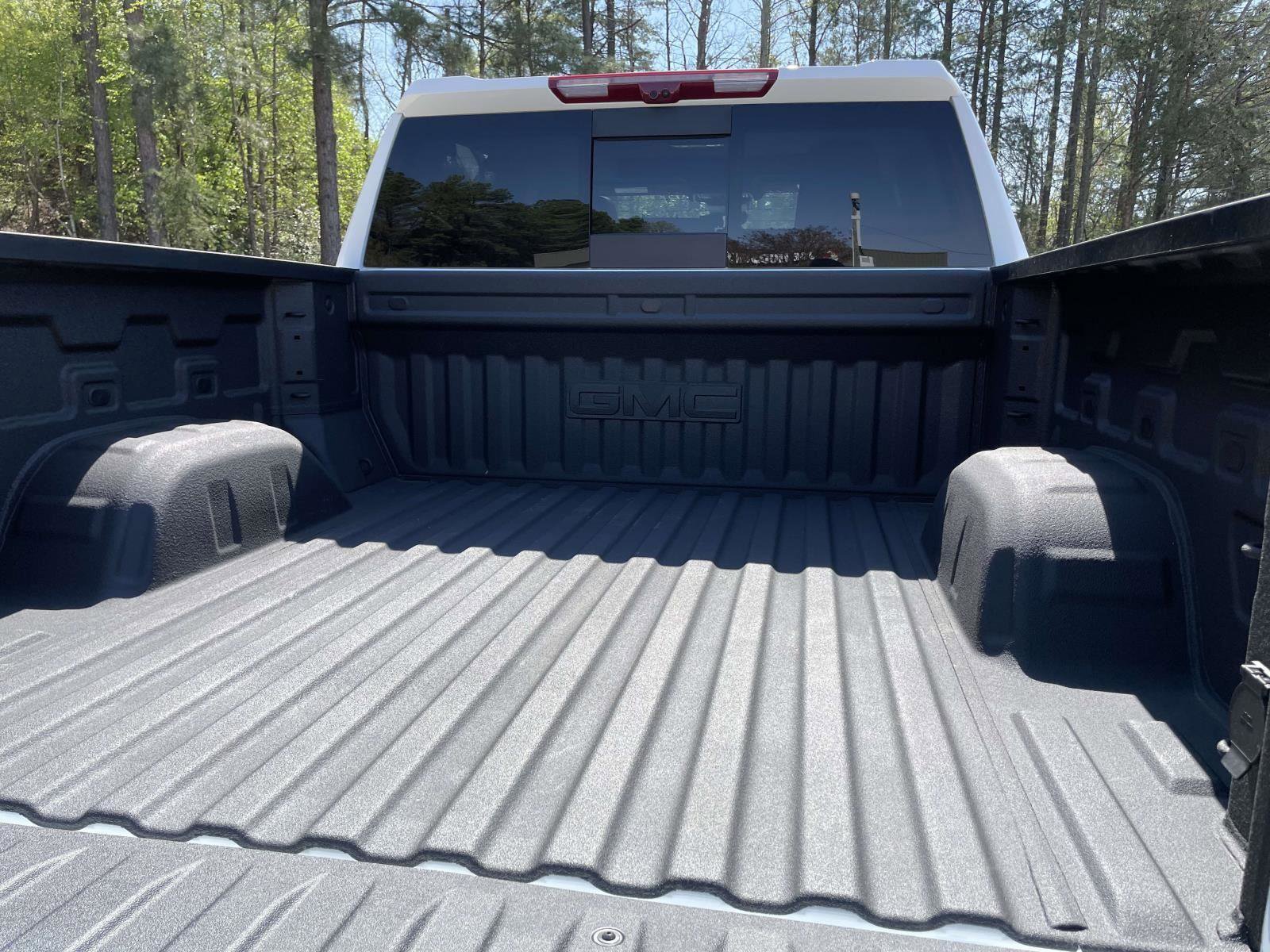 Used 2025 GMC Sierra 1500 AT4 w/ AT4 Premium Package image 31