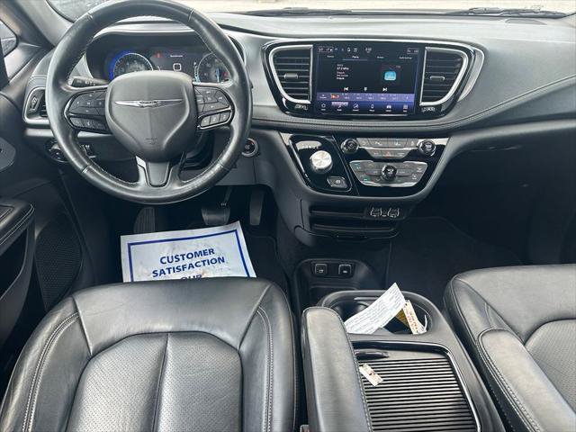 Used 2021 Chrysler Pacifica Touring-L w/ S Appearance Package AWD/4WD image 24