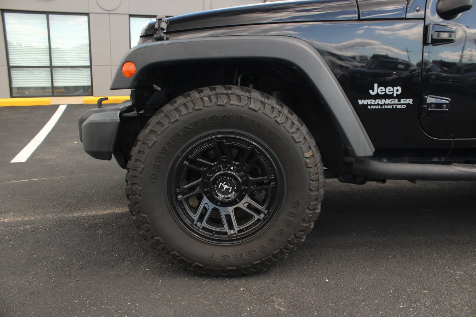 Used 2017 Jeep Wrangler Unlimited Sport w/ Quick Order Package 24S AWD/4WD image 3