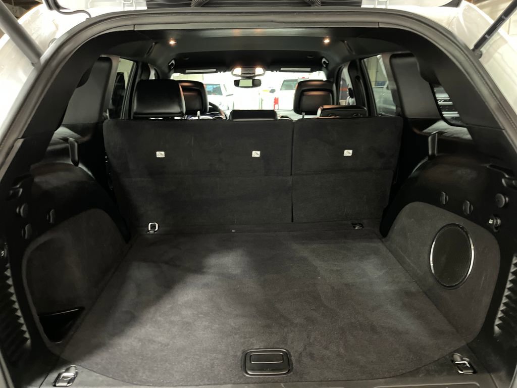 Used 2019 Jeep Grand Cherokee Altitude image 7