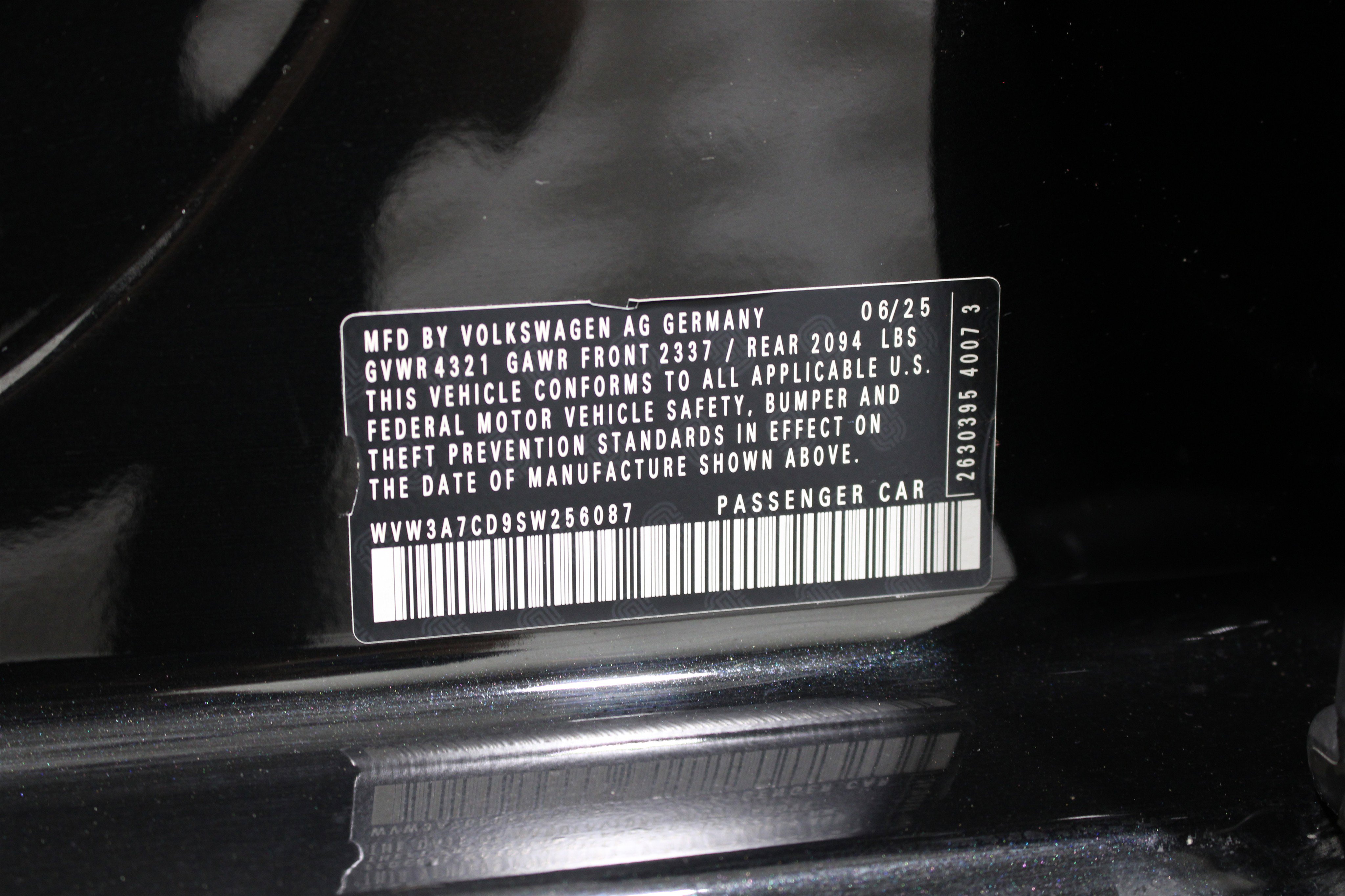 Used 2025 Volkswagen GTI SE image 40