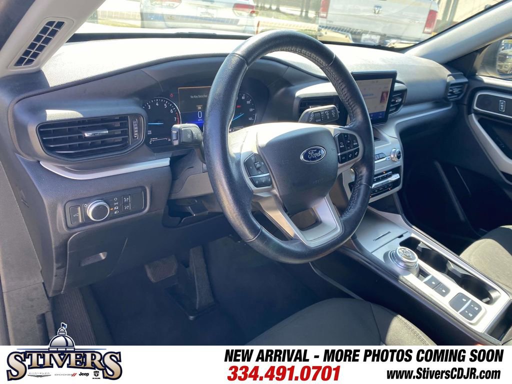 Used 2022 Ford Explorer XLT image 23