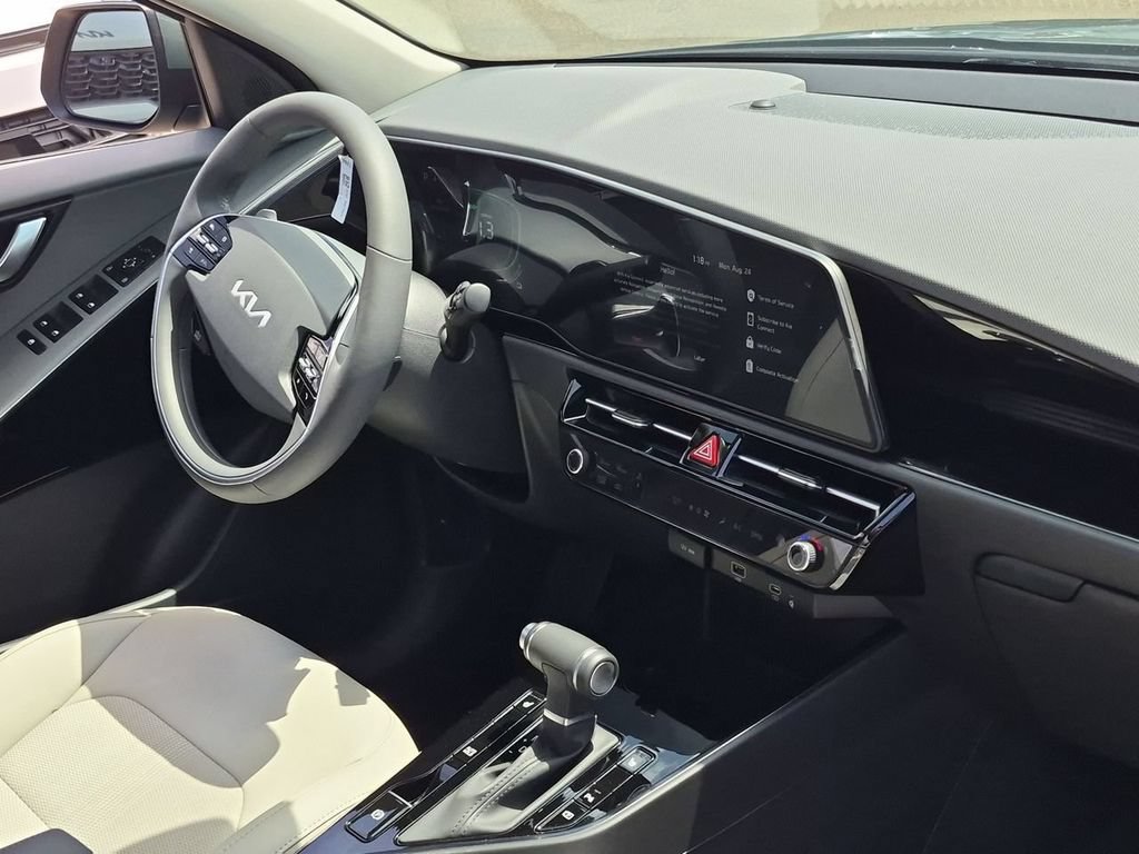 New 2026 Kia Niro EX FWD image 29
