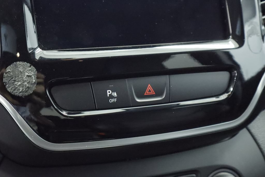 Certified 2020 Jeep Cherokee Limited AWD/4WD image 17
