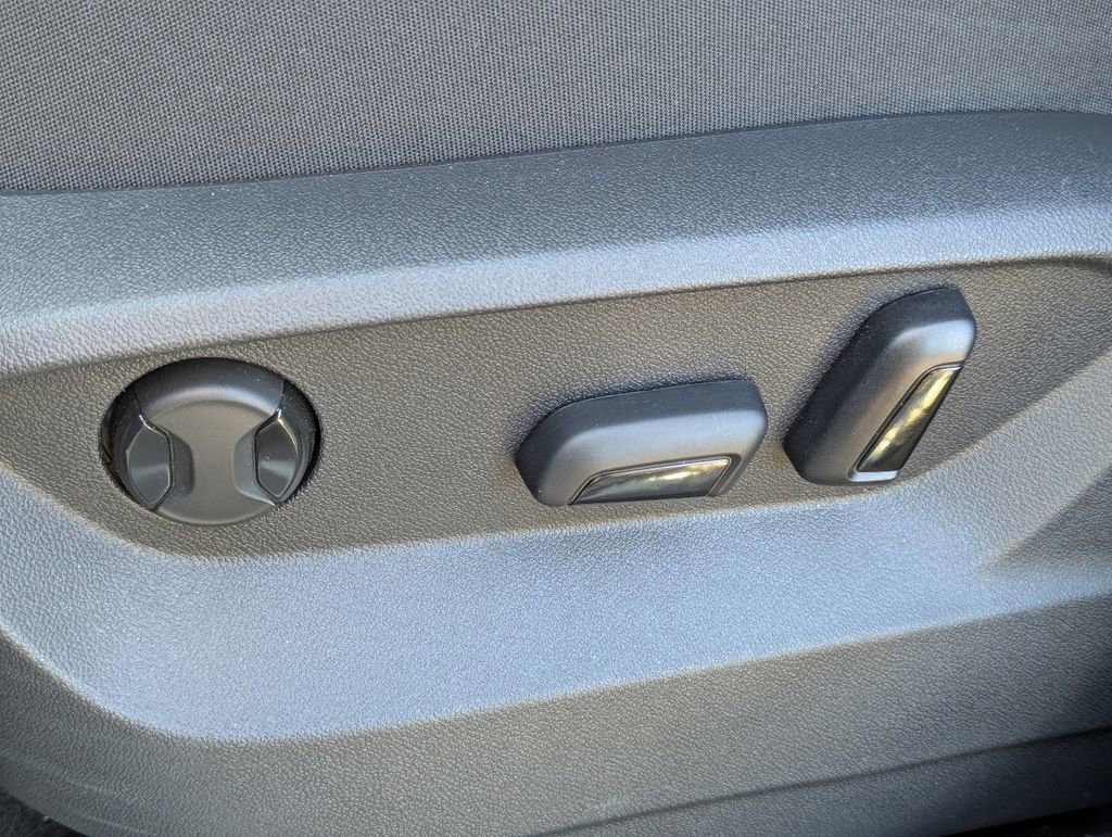 Used 2025 Volkswagen Atlas SE w/ Panoramic Sunroof Package AWD/4WD image 28