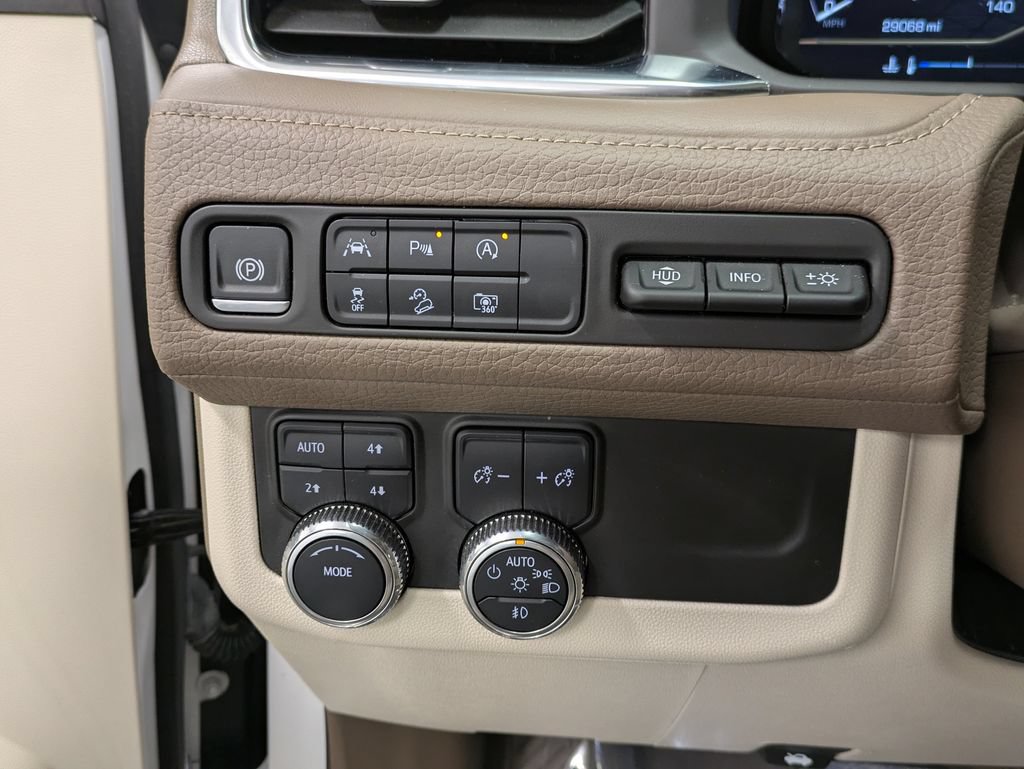 Used 2024 GMC Yukon Denali AWD/4WD image 20