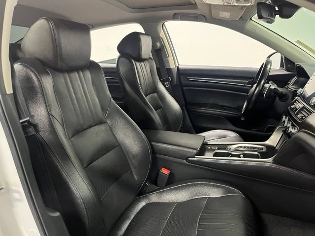 Used 2020 Honda Accord Touring image 10