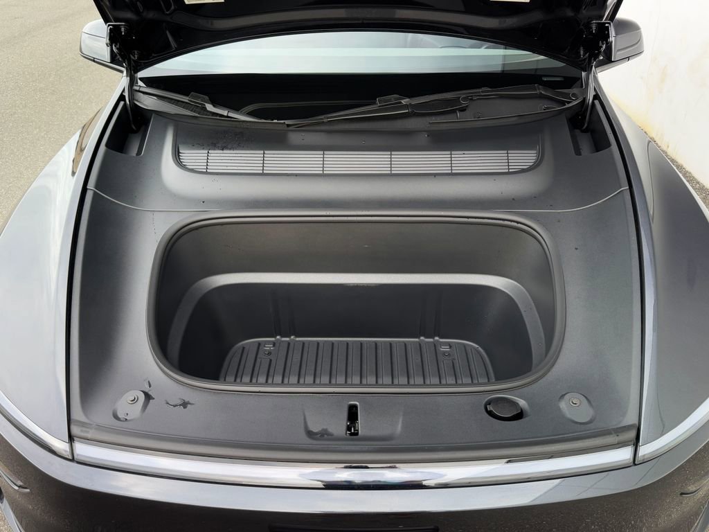 Used 2026 Tesla Model Y Long Range image 20