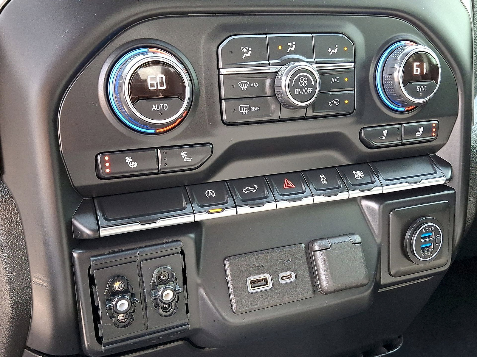 Used 2020 Chevrolet Silverado 1500 LT w/ Texas Edition RWD image 19