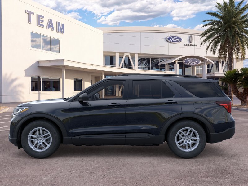 New 2026 Ford Explorer Active RWD image 3