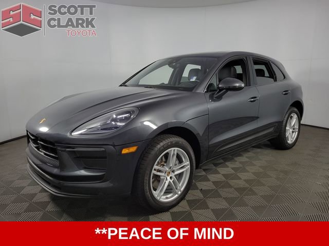 Used 2024 Porsche Macan image 3