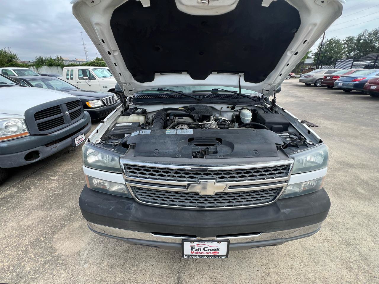 Used 2005 Chevrolet Silverado 2500 LS w/ Heavy-Duty Power Package RWD image 10