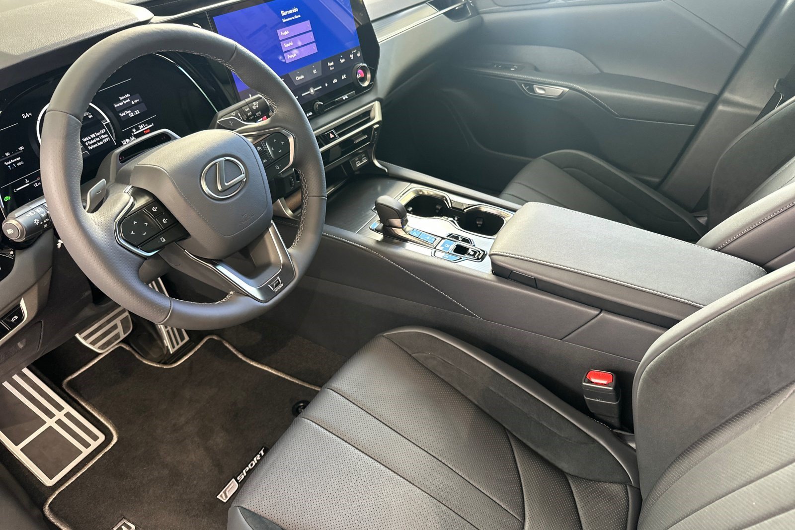 New 2026 Lexus RX 500h F Sport AWD/4WD image 8