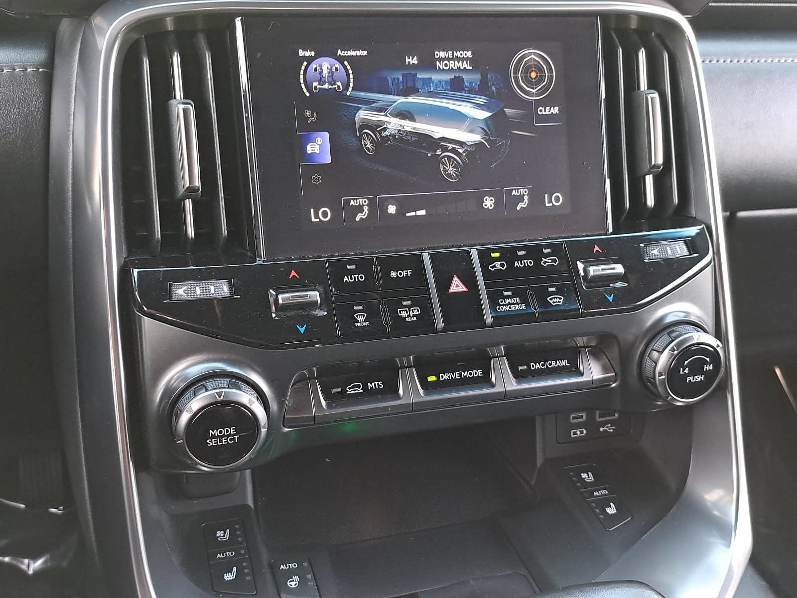 Used 2023 Lexus LX 600 4WD w/ Appearance Package image 27