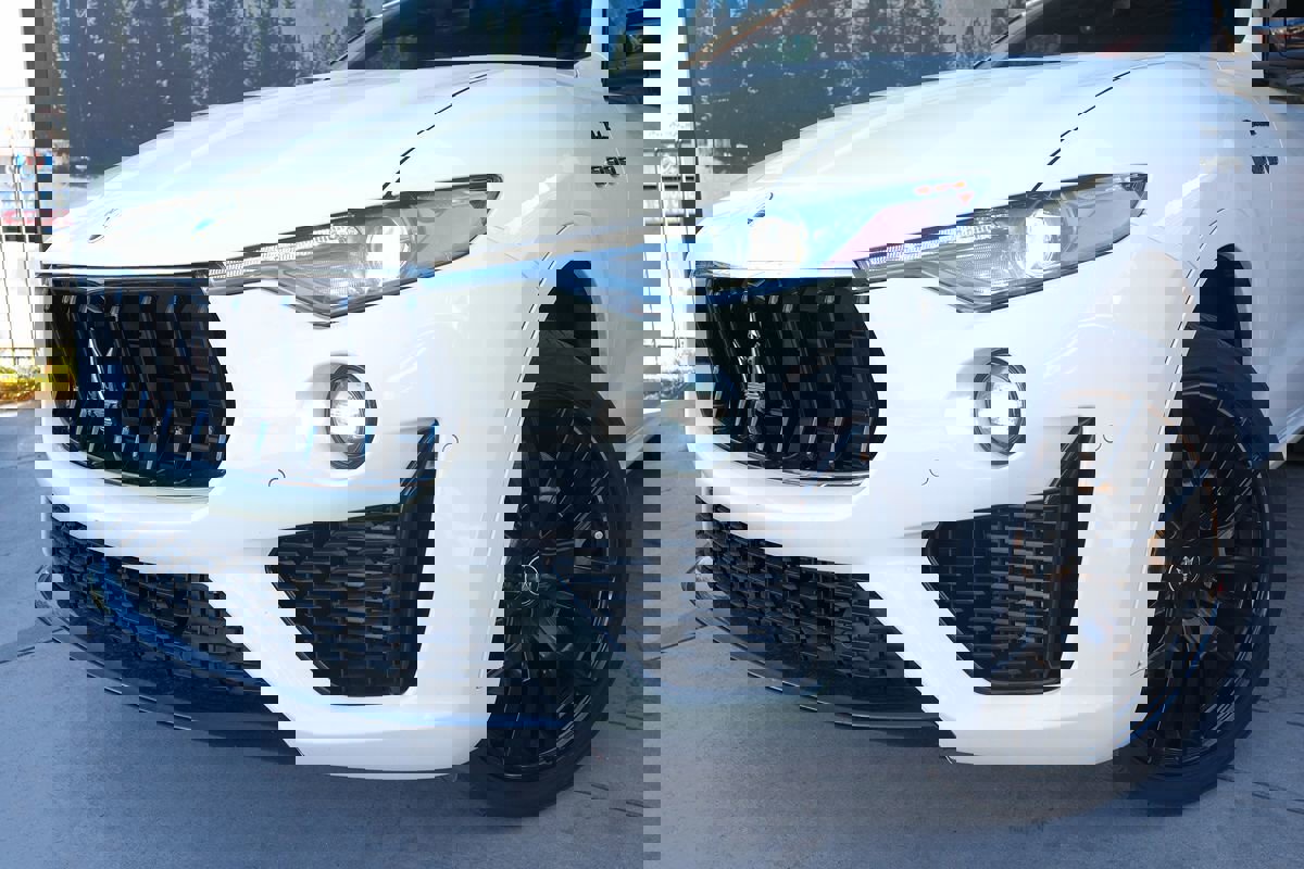 Used 2022 Maserati Levante Modena image 8