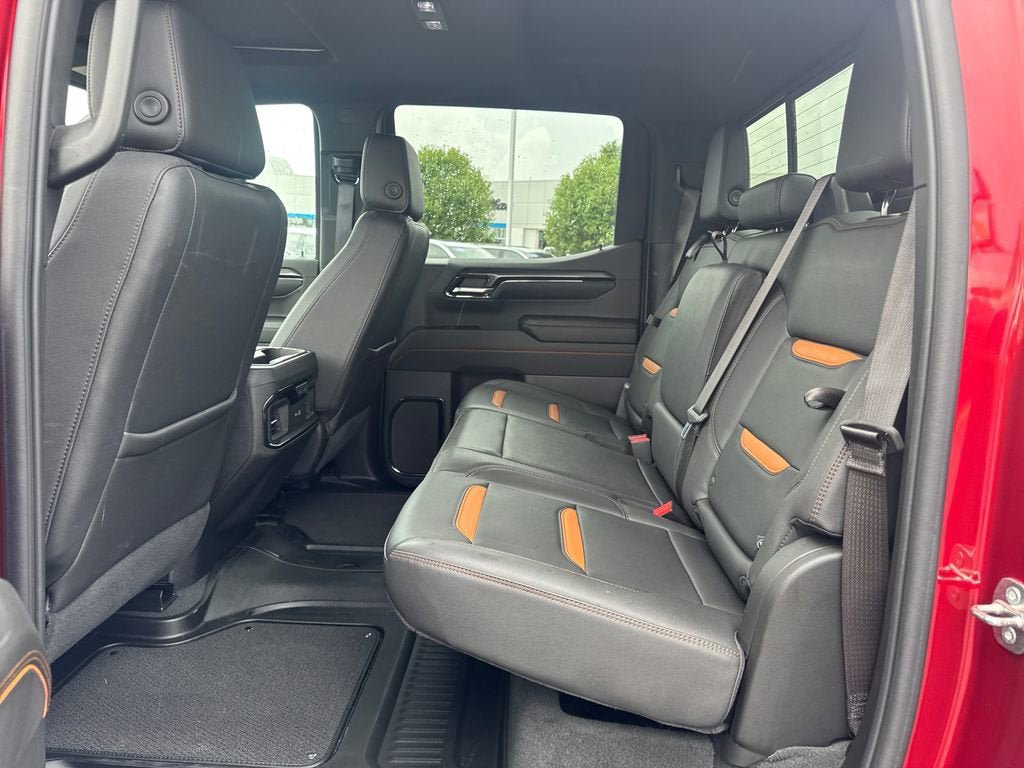 Used 2023 GMC Sierra 1500 AT4 w/ Technology Package AWD/4WD image 17