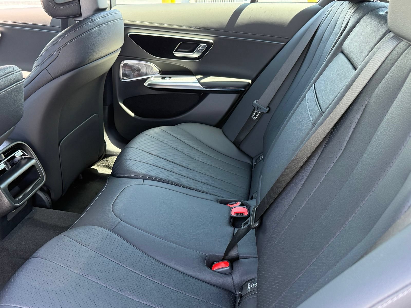 New 2026 Mercedes-Benz E 450 4MATIC Sedan image 32