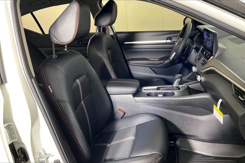 New 2026 Nissan Altima 2.5 SR AWD/4WD image 42