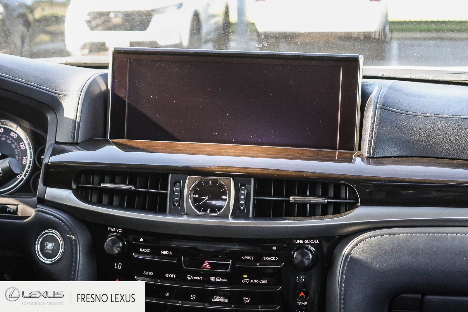 Used 2018 Lexus LX 570 4WD image 17
