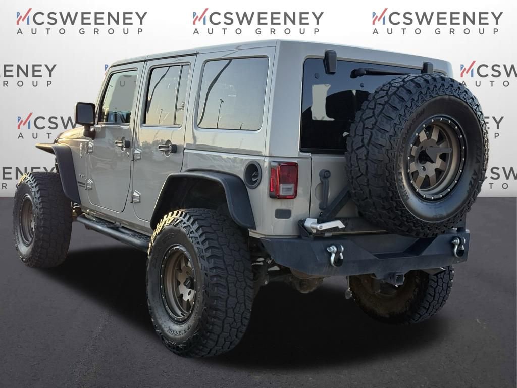 Used 2017 Jeep Wrangler Unlimited Sahara w/ Connectivity Group image 5