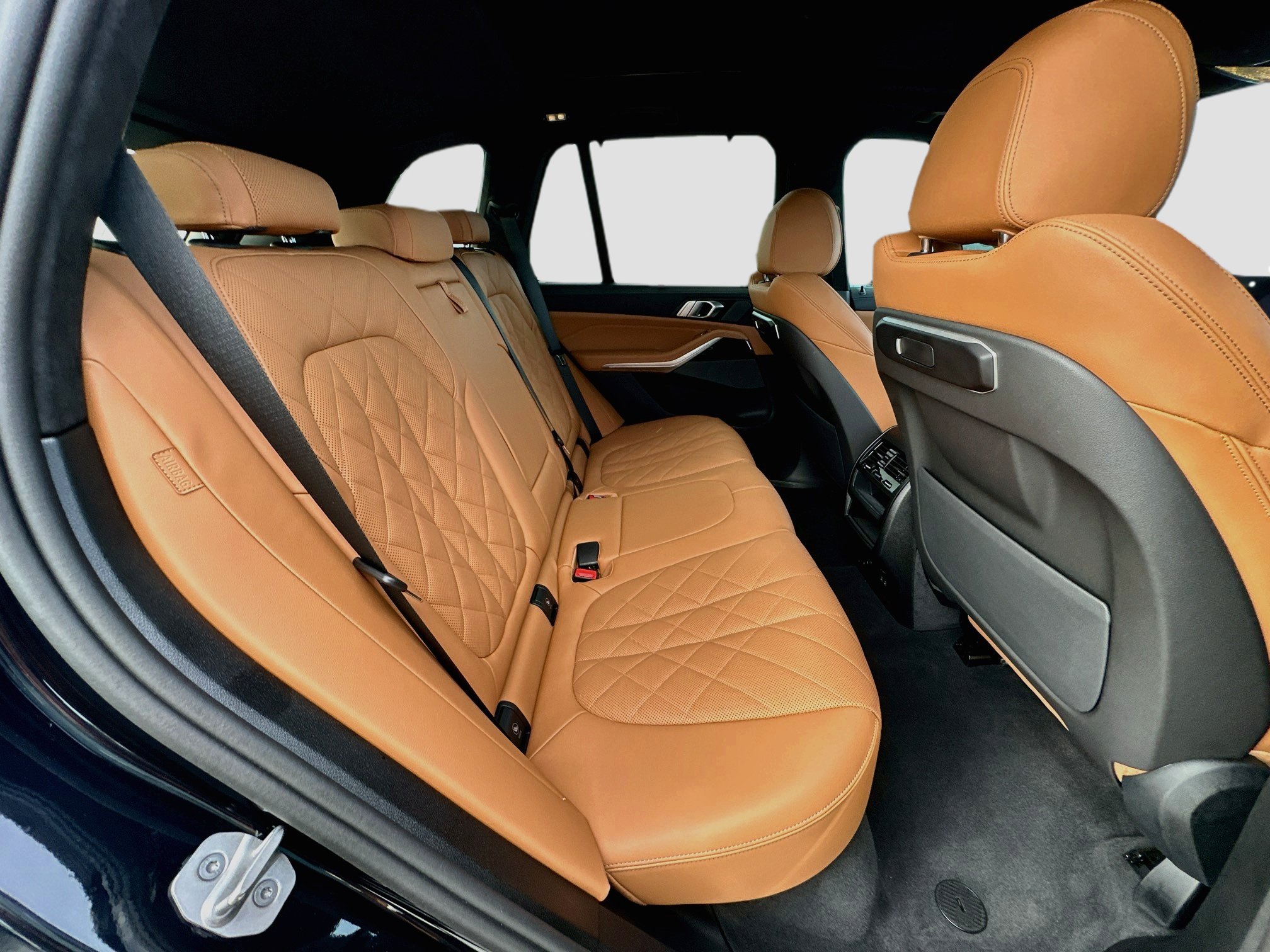 Certified 2025 BMW X5 xDrive50e w/ Executive Package AWD/4WD image 29