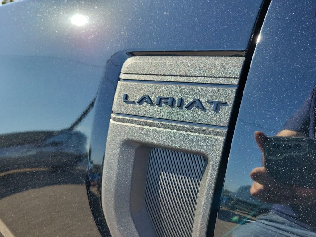 New 2026 Ford Maverick Lariat w/ Black Appearance Package image 8