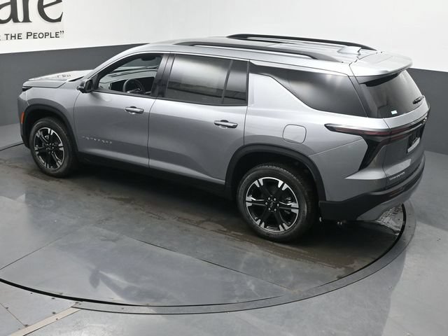 New 2027 Chevrolet Traverse LT w/ Sun and Wheel Package FWD image 21