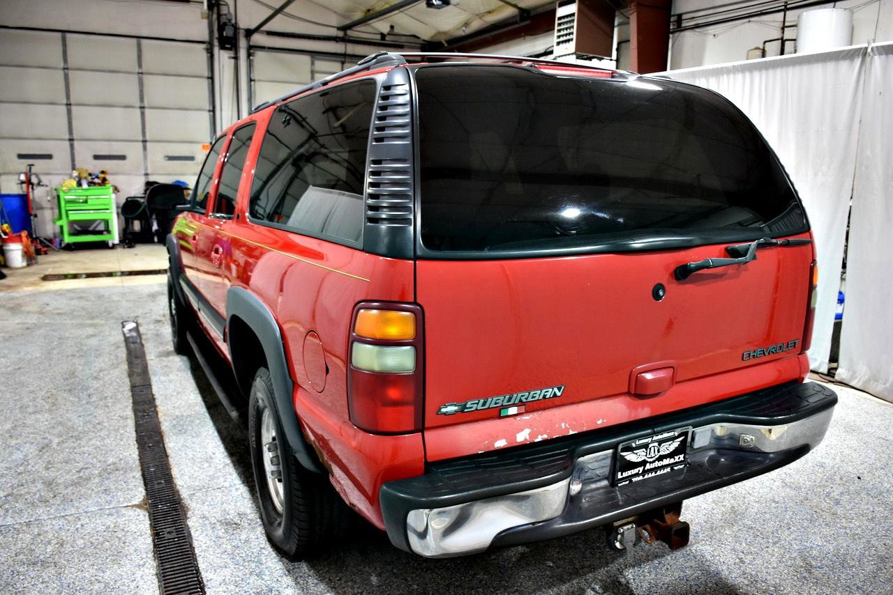 Used 2001 Chevrolet Suburban 2500 LT w/ LT Preferred Equipment Group RWD image 4