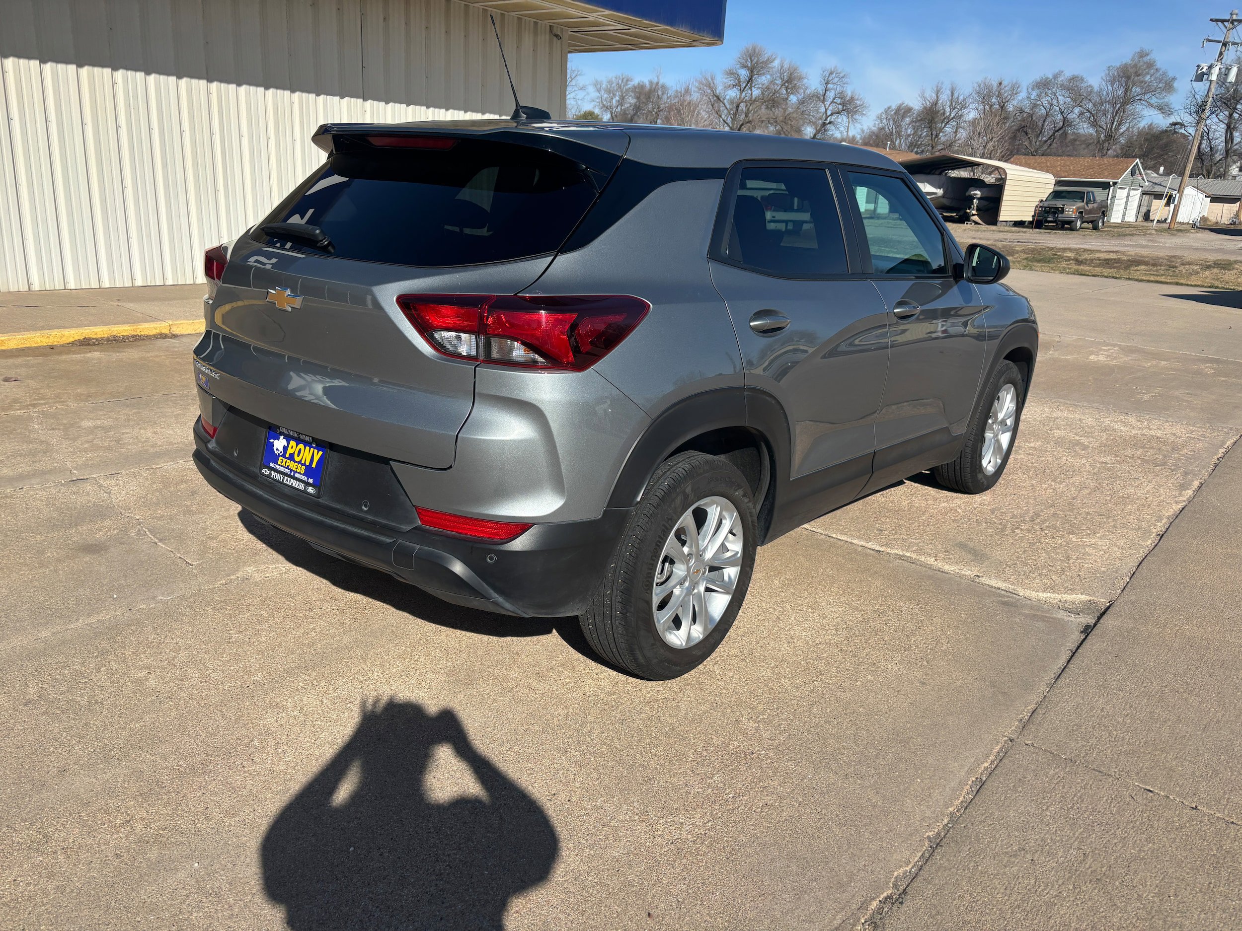 Used 2025 Chevrolet TrailBlazer LS w/ LS Convenience Package FWD image 3