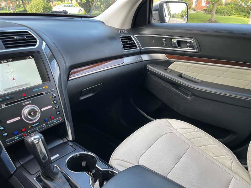 Used 2017 Ford Explorer Platinum AWD/4WD image 89