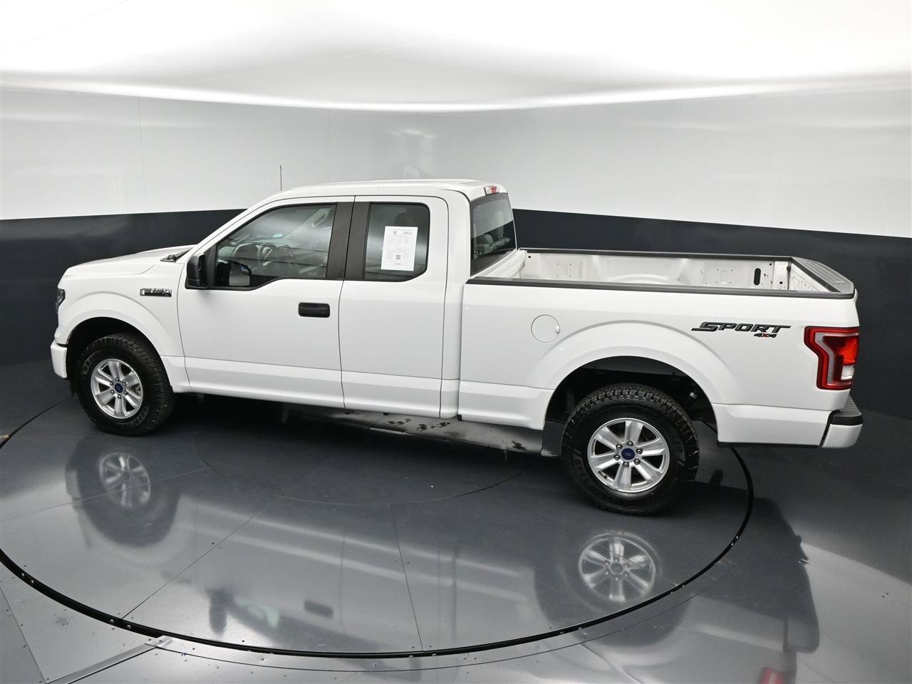 Used 2017 Ford F150 XL w/ Equipment Group 101A Mid AWD/4WD image 26