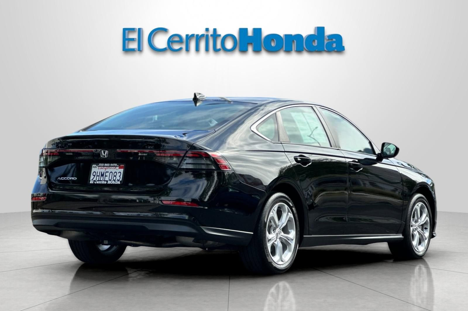 Certified 2023 Honda Accord LX image 3
