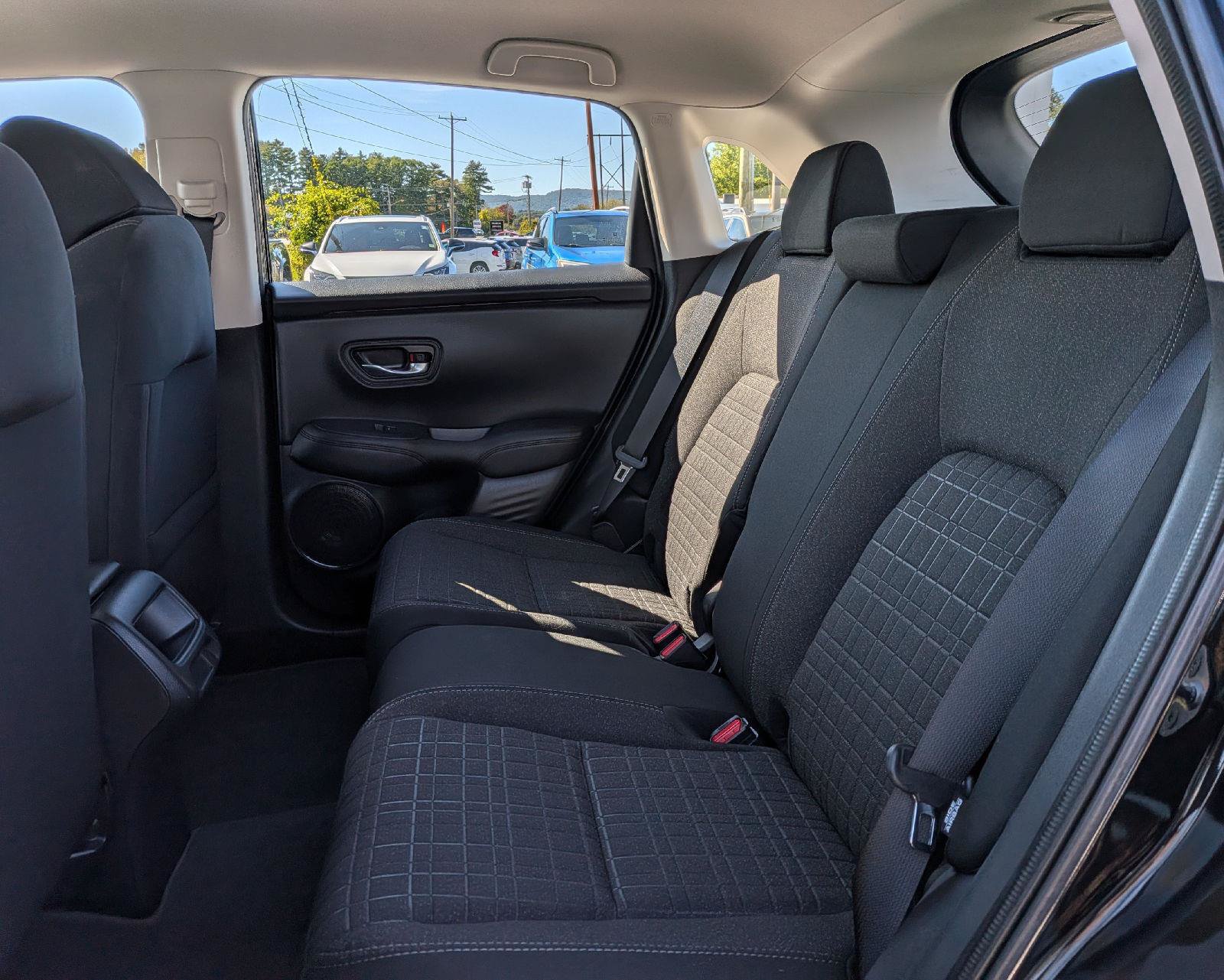 Certified 2025 Honda HR-V LX image 22