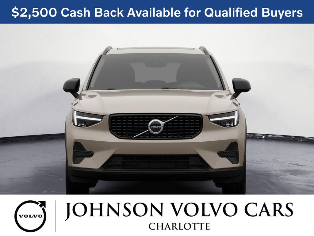 New 2026 Volvo XC40 B5 Core image 2
