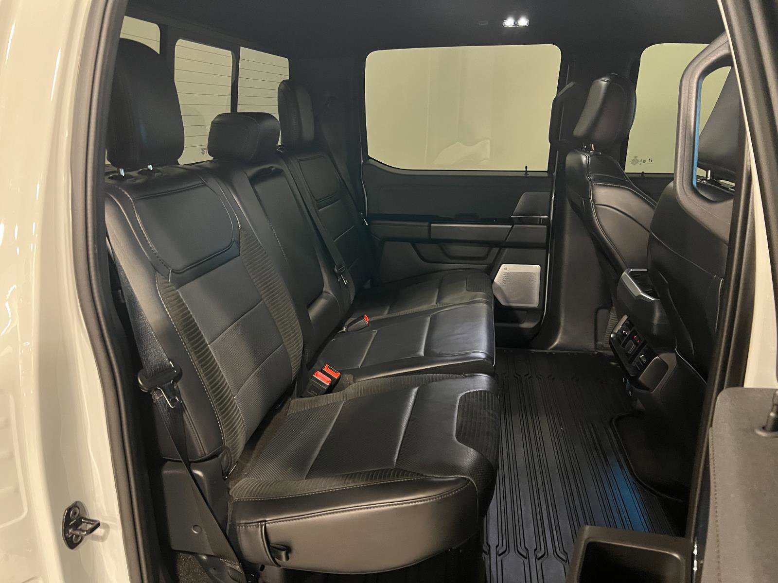 Used 2023 Ford F150 Raptor image 34