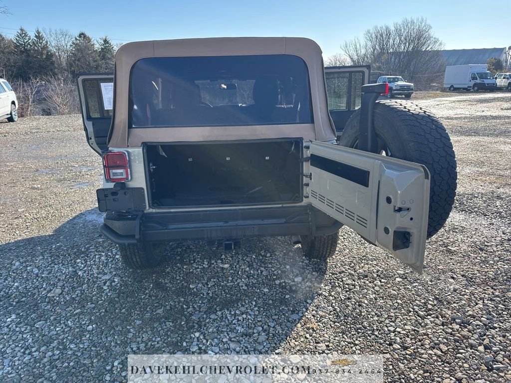 Used 2018 Jeep Wrangler Unlimited Sport image 27