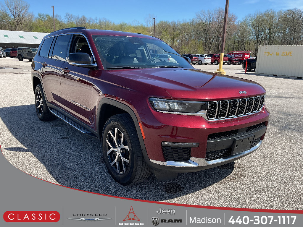 Used 2023 Jeep Grand Cherokee L Limited AWD/4WD image 1