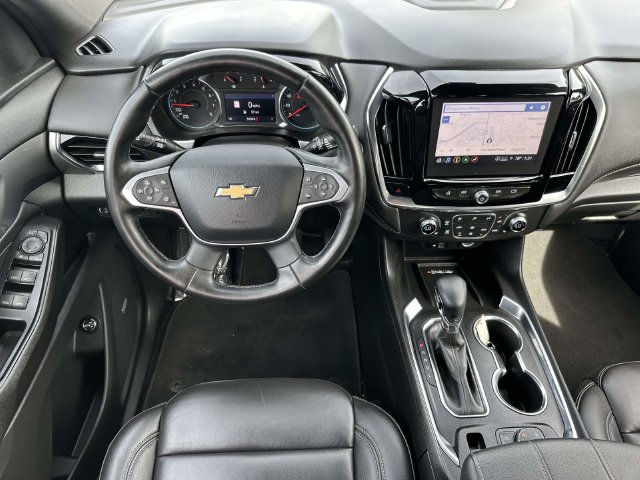 Used 2023 Chevrolet Traverse LT w/ LT Premium Package AWD/4WD image 16
