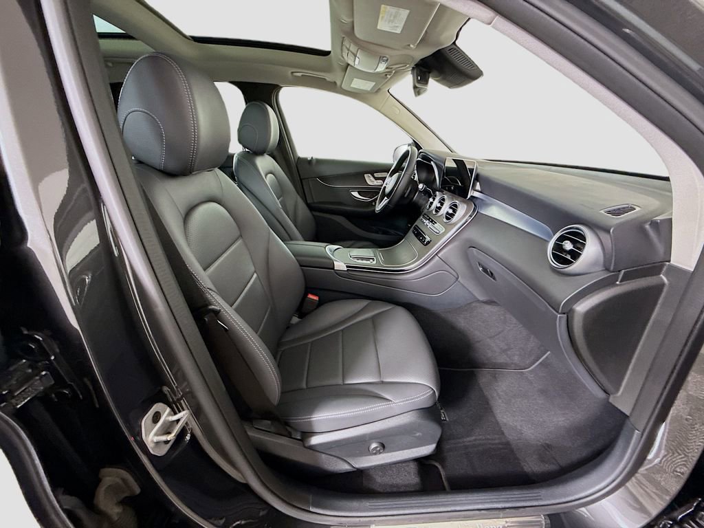 Certified 2022 Mercedes-Benz GLC 300 image 20