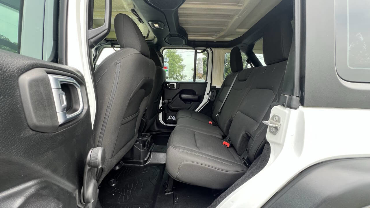 Used 2018 Jeep Wrangler Unlimited Sport image 14