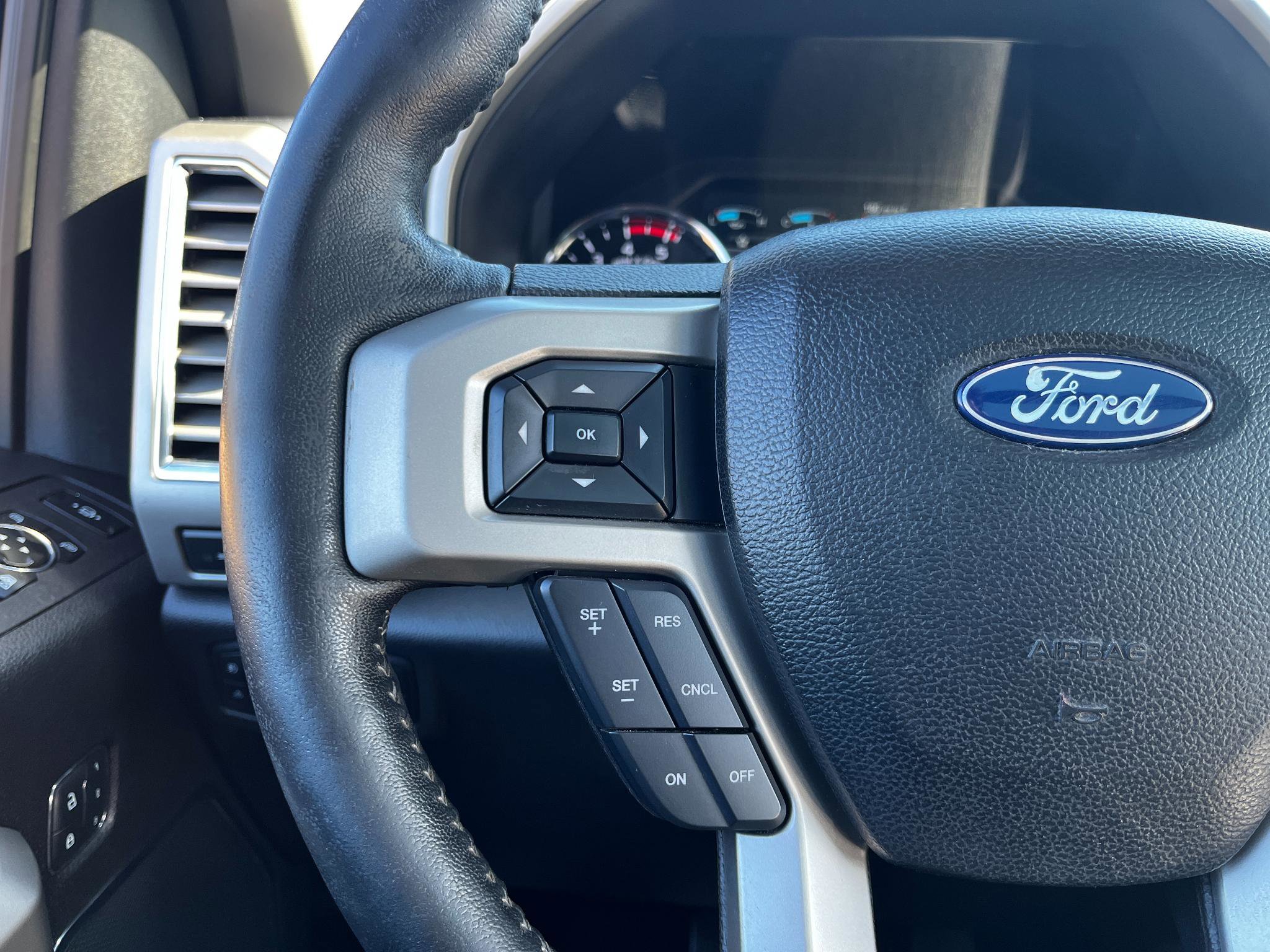 Used 2017 Ford F250 Lariat w/ Lariat Ultimate Package image 30