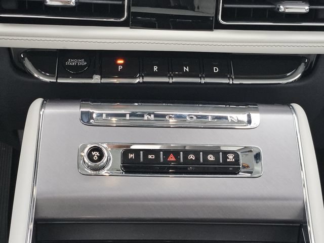 New 2026 Lincoln Aviator 2WD image 12