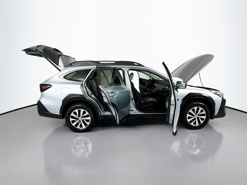 Used 2023 Subaru Outback Premium AWD/4WD image 22
