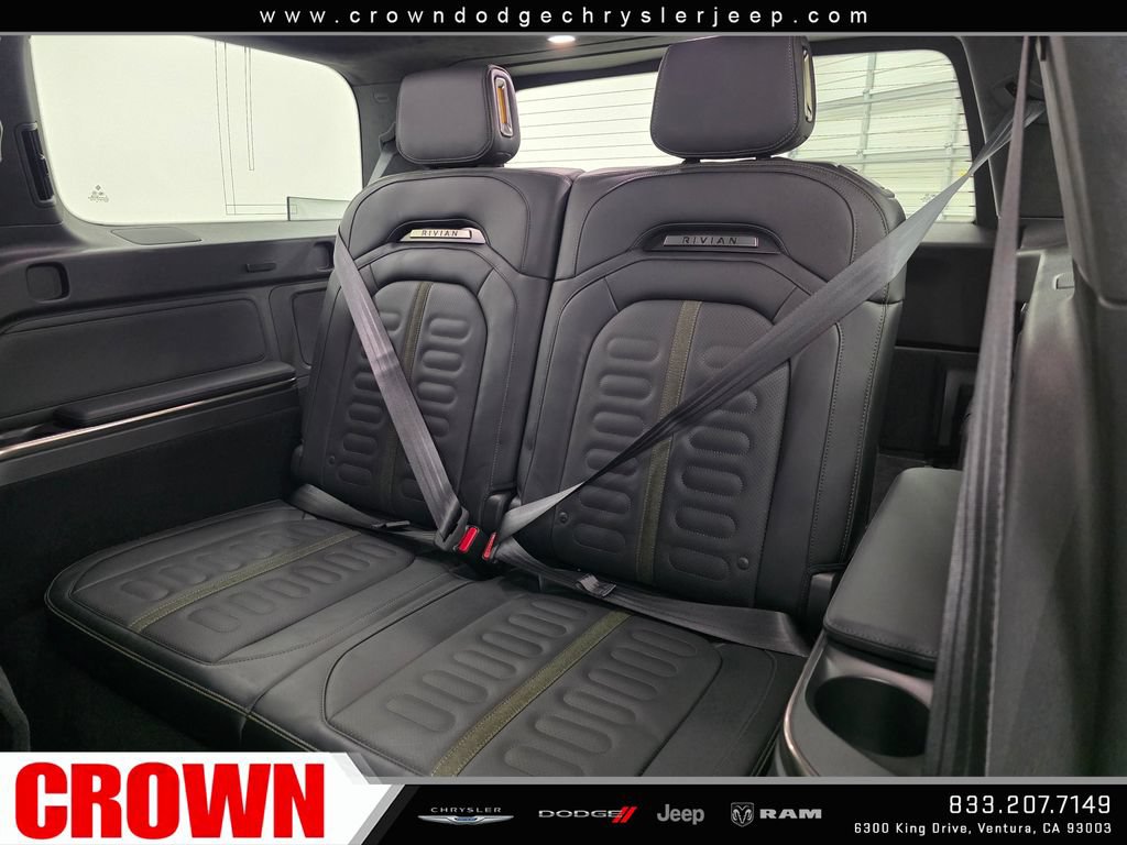 Used 2024 Rivian R1S Adventure AWD/4WD image 23