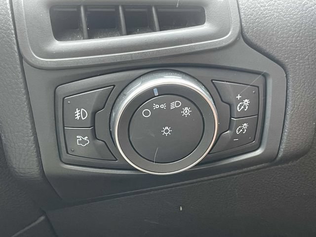 Used 2018 Ford Focus SEL FWD image 27