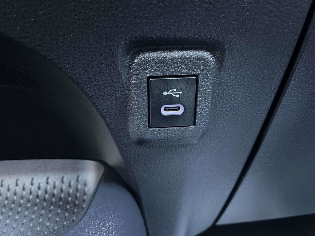 Used 2025 Toyota Corolla SE FWD image 37