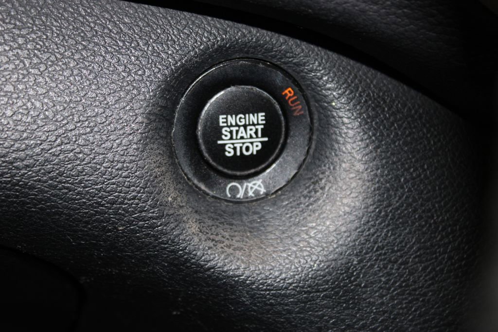 Used 2017 Jeep Cherokee Trailhawk w/ Comfort/Convenience Group image 37