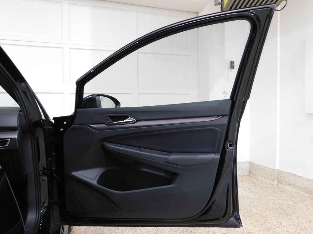 Used 2026 Volkswagen Golf image 95