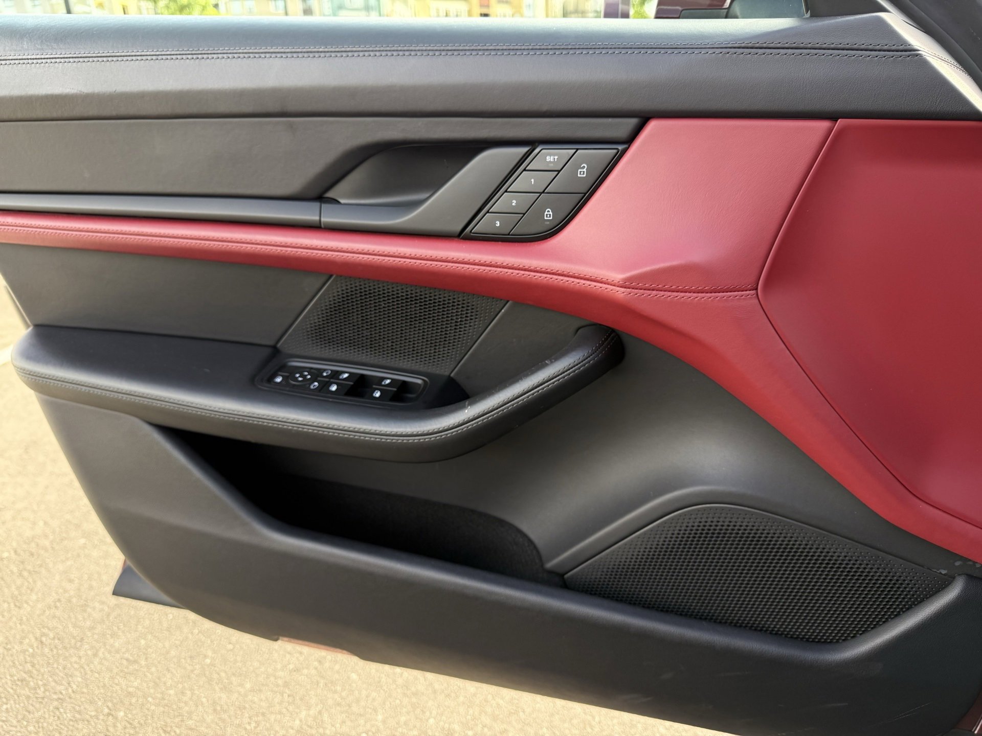 Certified 2022 Porsche Taycan 4S image 25