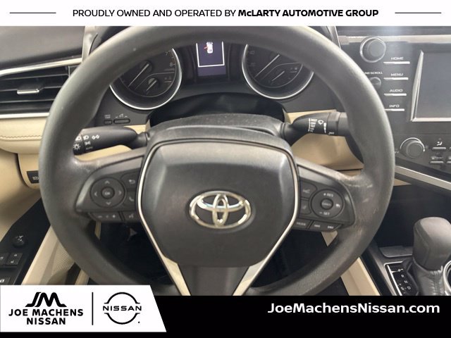 Used 2018 Toyota Camry LE FWD image 26